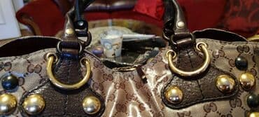 Ostali aksesoari: Gucci. Fantastična.

Bez ikakvih nedostataka.
45cm x 28cm x 10cm — 12