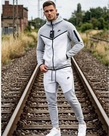 stradivarius s: Pamučne trenerke
Dostupne veličine od M do 2XL
Cena: 3400 din ⚡ — 1