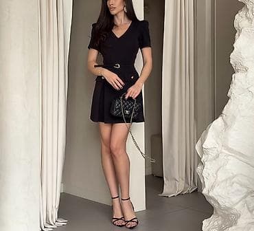 Lične stvari: 🔥Elegantna mini haljina sa kratkim rukavima i V-izrezom
✅2600 din — 3