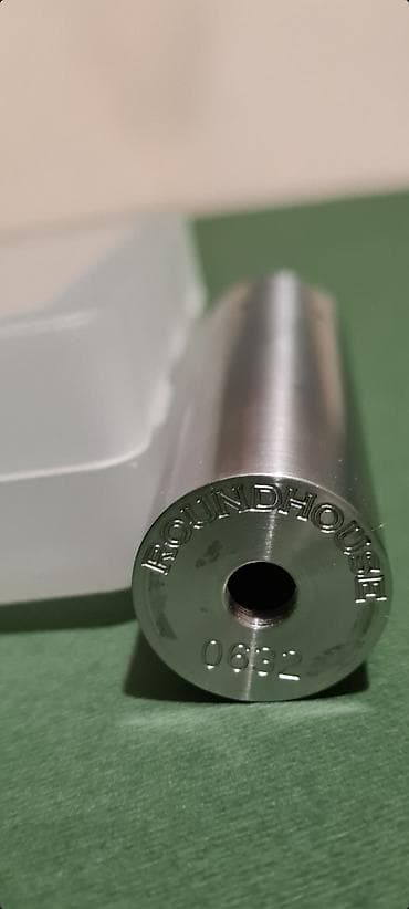 prodajem sat: * Na prodaju sa postavljenih slika set od tri paketa koji sadrže — 2