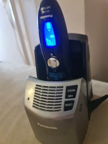 Panasonic električni brijač ES‑LV81 Wet/Dry sa stanicom za čišćenje i — 8