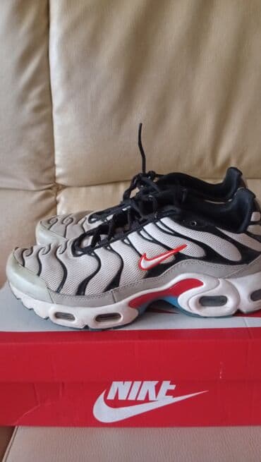 Patike, Nike, veličina - 39 na lalafo.rs Patike, Nike, veličina - 39