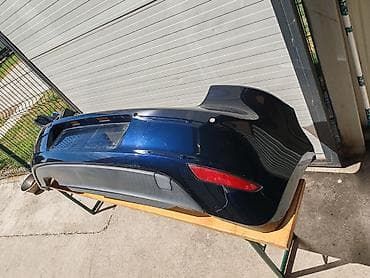 Zadnji branik za VW Golf 6, kompletan sa reflektorima i otvorima za na lalafo.rs Zadnji branik za VW Golf 6, kompletan sa reflektorima i otvorima za