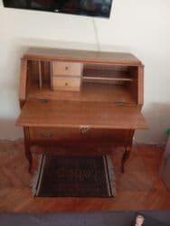 Dressers: Sekreter sa 2 fioke — 3