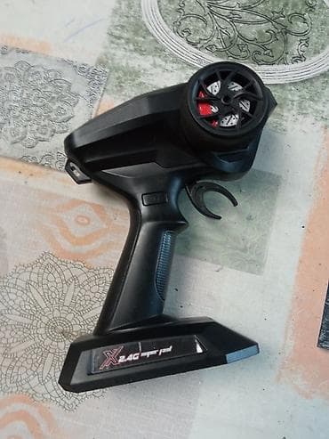 moderni kompleti za punije dame: Pištolj-odašiljač za RC modele – 2.4G “Super Fast X” - Rukohvatni — 2