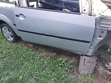 bmw 3 серия 320d mt: DESNA VRATA 3 VRATA ZA FORD FIESTA OD 2002. DO 2005. GOD. | FORD — 2