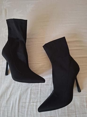 Crne ženske čizme/ankle čizme na visoku štiklu - Model: sock/čarapa