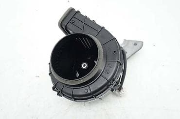 DUVALJKE I DELOVI VENTILACIJE ZA TOYOTA RAV 4 OD 2006. DO 2023. GOD
