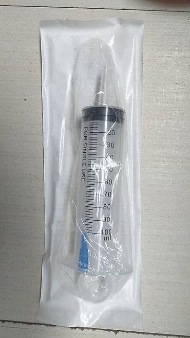 Špric za ispiranje uha i drugih šupljina 100 i 200 ml. Špric za