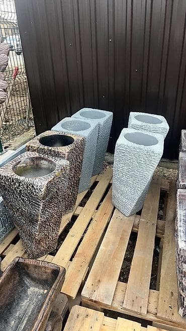 mini pec na pelet: Dekorativne saksije/žardinjere od veštačkog kamena (betonski kompozit) — 1