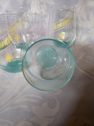 case za crveno vino: Case nove Schweppes. Nove case,sve na njima odsjaj 9d svetla. Komada — 8