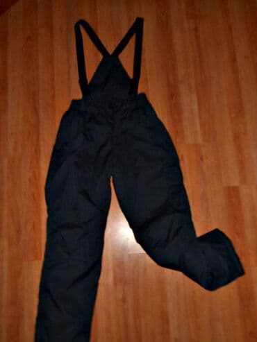 decathlon prsluci: Ski pantalone high technology vel. 13
odlicne inpregnirane,debele — 3