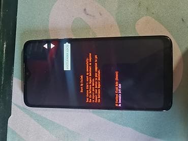 Na Prodaju Motorola Moto One Macro Telefon je radio sve super do pre