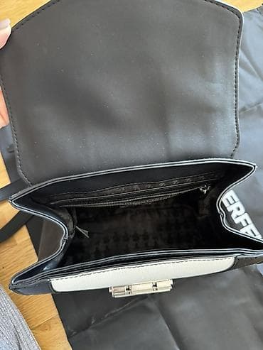 torbe unikat: Karl Lagerfeld Paris torba – model sa ručkom i kaišem preko ramena — 4