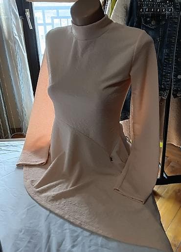 Sweatpants: Ženska bluza – 2 komada (različite teksture) - Modeli: jedna bluza u — 8