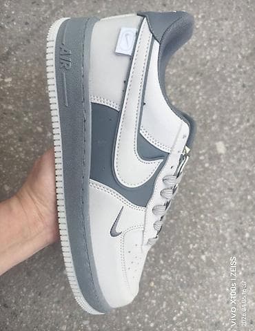 Trainers: Nike
40 do 44 — 6