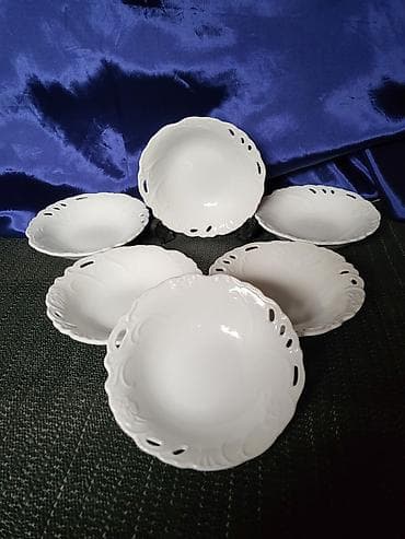 Kitchenware: Porcelanske,vintaz,nove cinije za sladoled. Porcelanske posude — 2