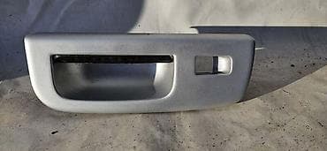 parksajd alati: RUCKA VRATA ZA FORD GALAXY — 1