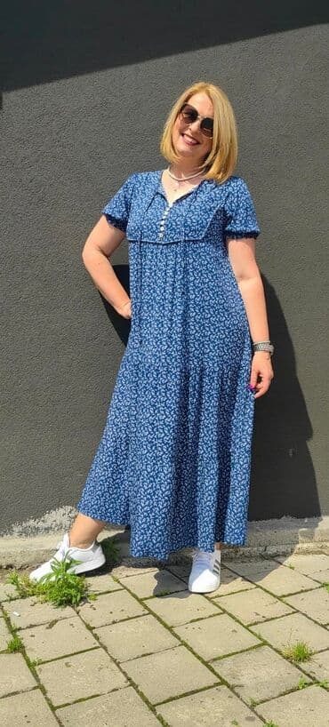 amc haljine outlet: Haljina 2400din Veličine L/XL i XL/2XL Model pogodan za punije dame — 2