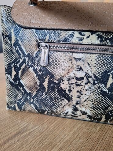 torbe kragujevac: Elegantna torbica, Guess, Materijal: Veštačka koža — 3