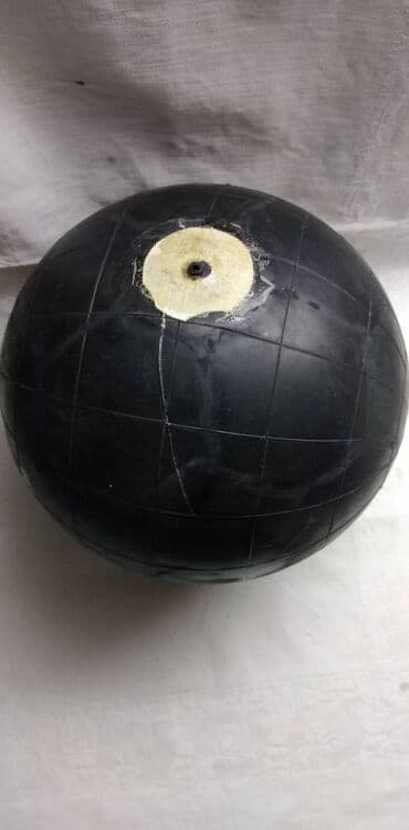 mini fudbal igracka: Unutrasnja guma za fudbal br.5 polovna ispravna — 1