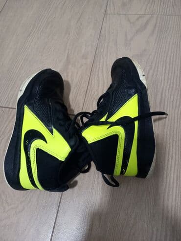 Dečija obuća: Original nike 30 br očuvane nigde pocepane — 4