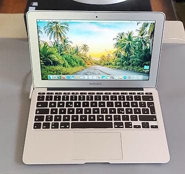 emachines netbook: MacBook Air 2011 i5 ispravan kvalitetan mali laptop. Prodaje se bez — 1