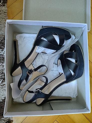 mini haljine svecane: Ženske sandale na štiklu – Catwalk - Boja: crna - Model: sandale sa — 2