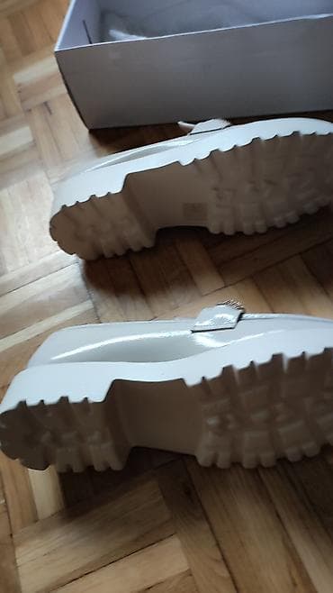 obuca ruma: Ženske mokasine – bež lak koža, chunky đon - Boja: bež/ekri sa — 2