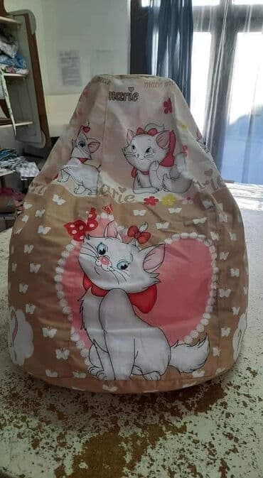 Lazy bag Cena 2800 din LAZY BAG pogadan i za decu koja su sklona