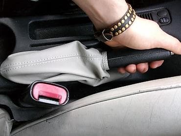 auto gume ruma: KOŽICA MENJAČA I RUČ I GRATIS ZA ALFA ROMEO 147 OD 2000. DO 2010. GOD — 4
