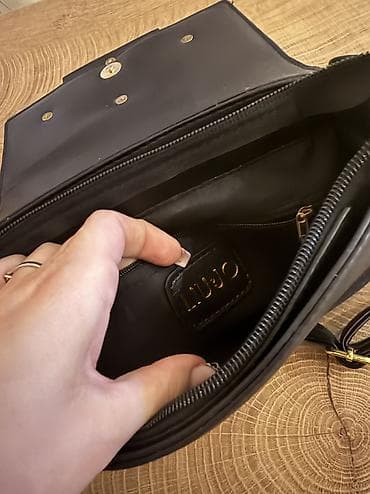 guess torbe outlet: Nova torbica Liu Jo, ima zaseban kajs — 4