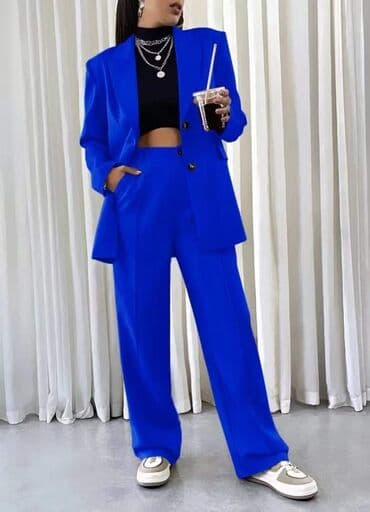 kratki sako i pantalone: Komplet sako I pantalone sa postavom:3600 din — 4