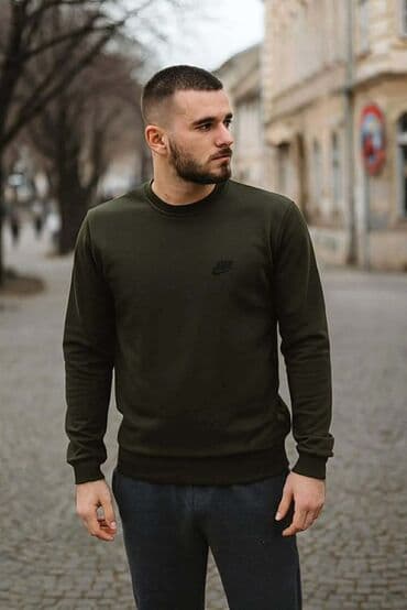 Kape i aksesoari: 💥Muški duks – klasičan kroj, okrugli izrez

Pamuk s do 2xl
1900 din — 3