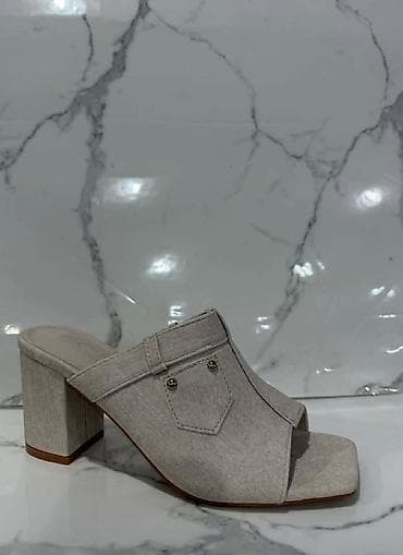 Mokasine: Klompa sandale
36-41
2800 din 💥
OR💥 — 1