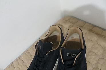 adidas prljave patike: TODS Italu br 11 sa unutrasnjim gazistem 30cm, patike nikakva razlika — 7