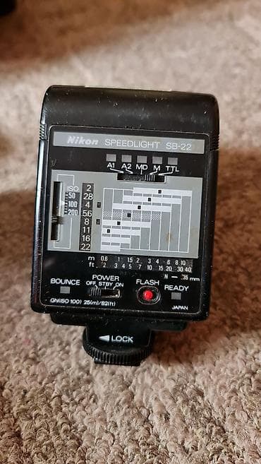 kamere za traktor: Nikon F-301 analogni 35mm SLR fotoaparat sa objektivom i dodatnom — 7