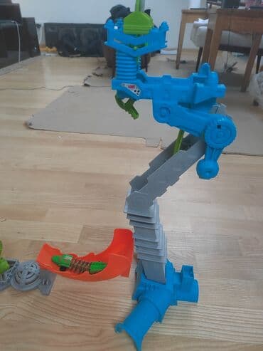 igracke dinosaurusi: Hot Wheels HW city autodrom 4+ — 8