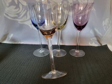 swarovski case za vino cena: Case duvano staklo za vino iz 80ih. Case za vino u 4 boje,perfektne — 3