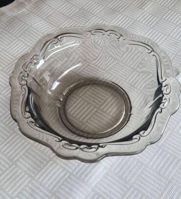 Prateća kuhinjska oprema: Tacna od sivog stakla za slatko, prečnik 12 cm — 3
