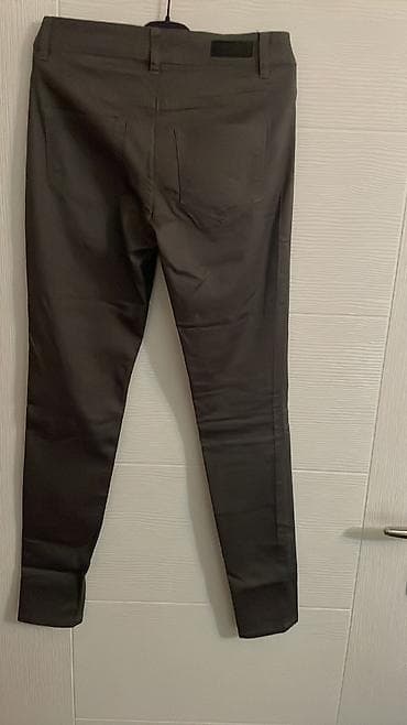 sive haljine: Ženske pantalone Pieces – tamno siva/ugljen boja - Brend: Pieces — 2