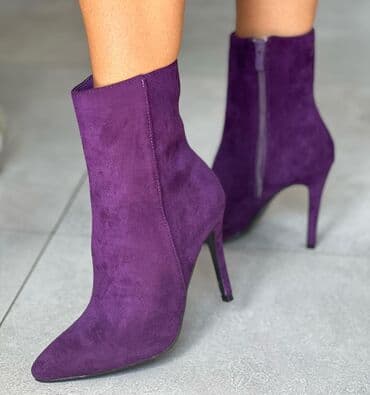 luna nova kolekcija 2023: Stigla nova kolekcija🌸🆕 Br :36-41 Cena:4300din Peta:10cm. Kalup — 1