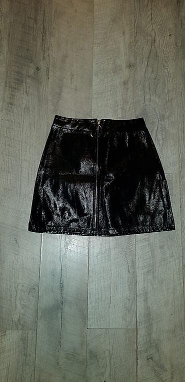 dva mammut: Crna mini suknja od lakovane eko-kože - Materijal: sjajna lakovana — 2