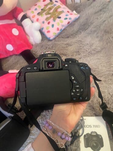 polovne kamere za snimanje: Canon eos 700d aparat i kamera sva pitanja u inbox — 4