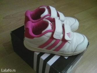 deciji golmanski dresovi: Adidas patike br. 27 ocuvane — 2
