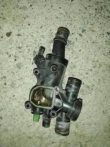 moj auto: KUCISTE TERMOSTATA 2.0HDI100KW ZA PEUGEOT 407 | Polovini delovi za — 1