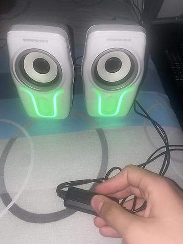 ove: **RGB stereo zvučnici za računar** Kompaktan set desktop zvučnika u — 7