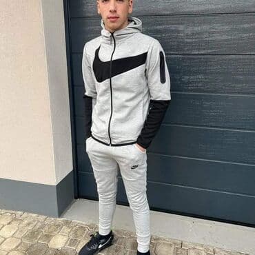 trenerka xl nova: Veličine od S do 2XL
Cena 4400 din — 5