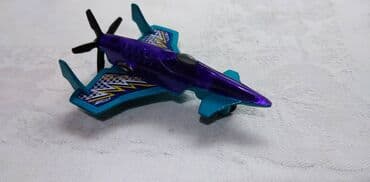 test iz istorije za 5 razred sa resenjima: Hot Wheels avion Poison Arrow,7,5 cm. Thailand ocuvan — 1