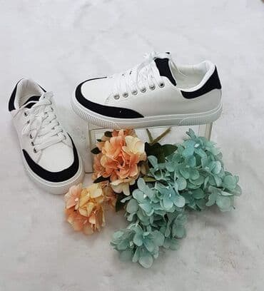 planeta asics patike: 36-41
2000 — 12